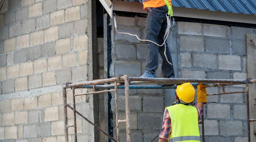 Professional New roof installation in Hudson, IL